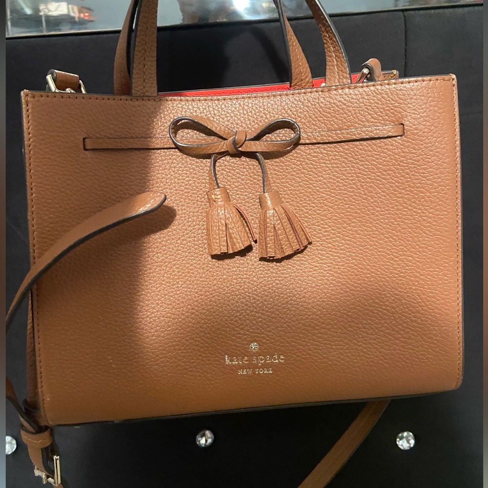 Kate spade hayes satchel purse / crossbody